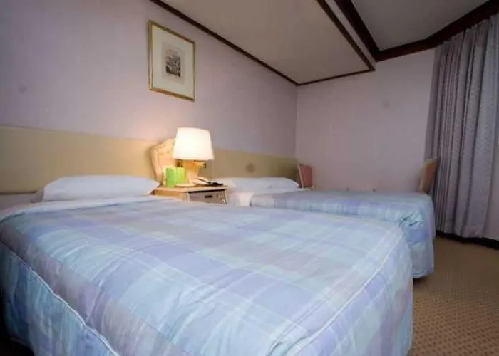 Crown Insadong 3*