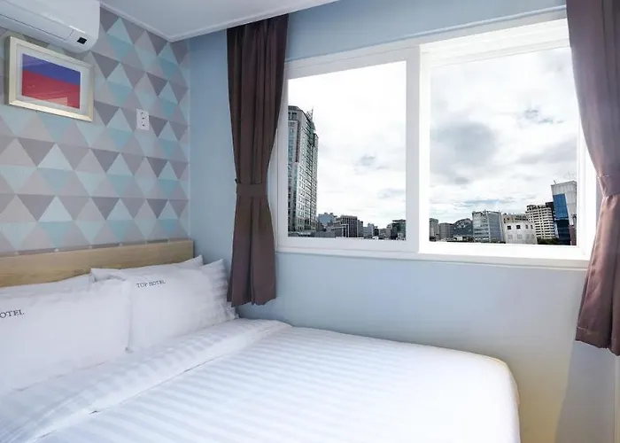 Crown Insadong 3* 서울특별시