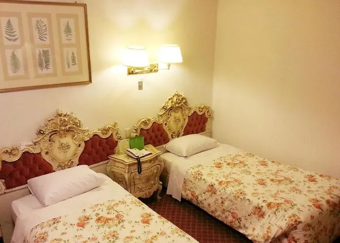 Crown Insadong 3* 서울특별시